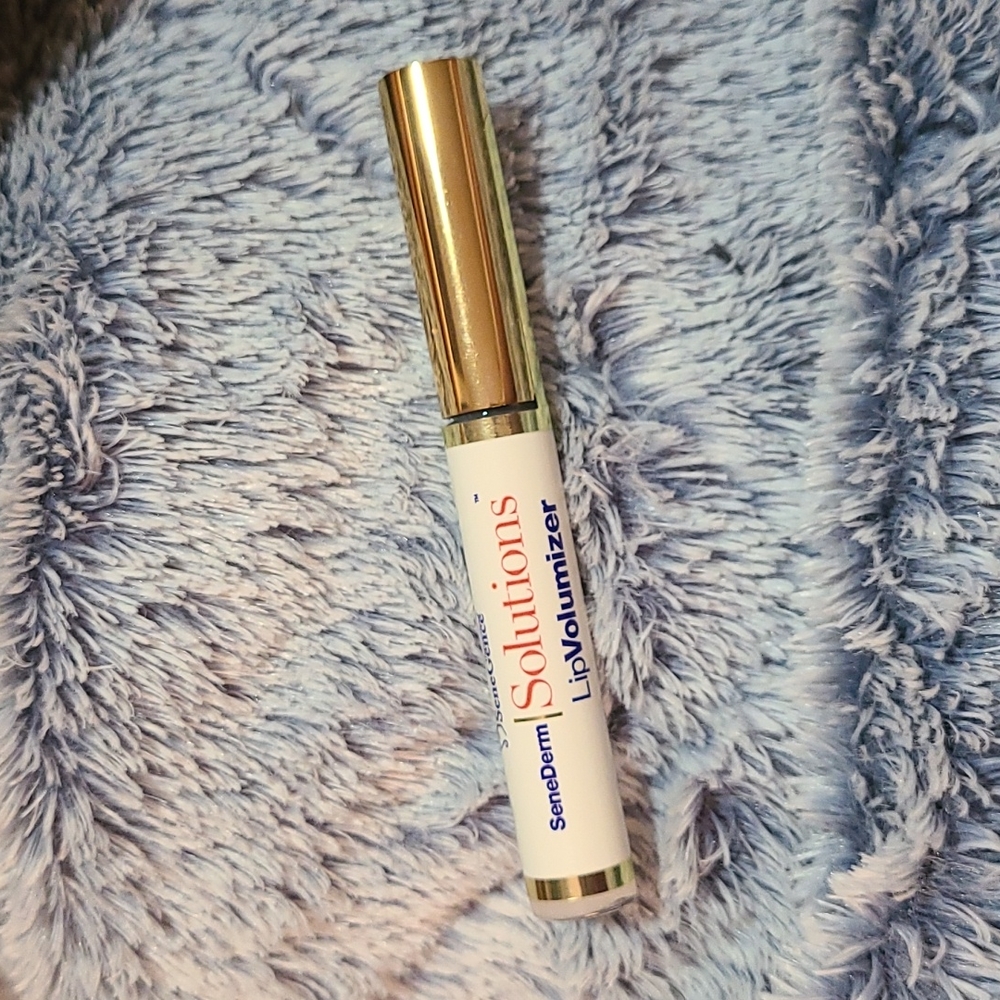 Lip Volumizer